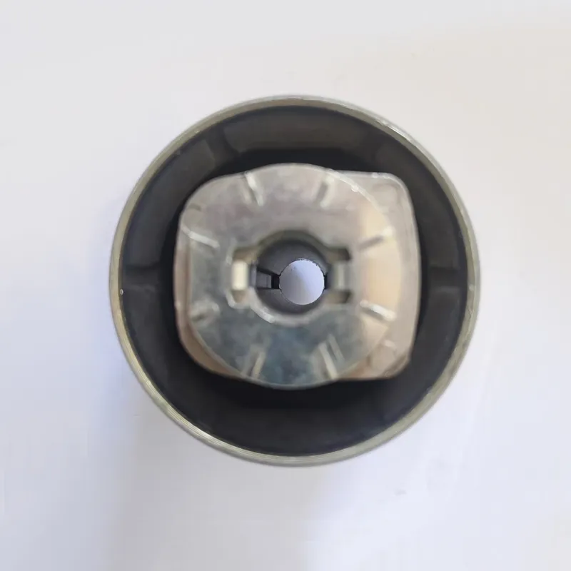 15.Амортизационная втулка (серебристо-серая) 68257195AA с цинковым покрытием.3