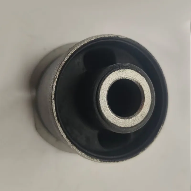 23.Амортизационная втулка (серая) 4895668A.3